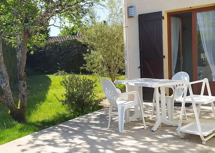 Chambre Lit Double, Salon, Cuisine, Jardin